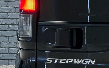 Honda Stepwgn IV, 2016 год, 2 057 000 рублей, 8 фотография