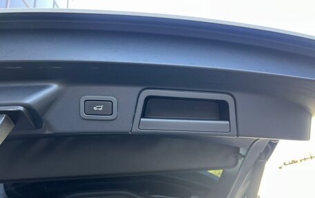 Land Rover Range Rover Velar I, 2018 год, 4 000 000 рублей, 7 фотография