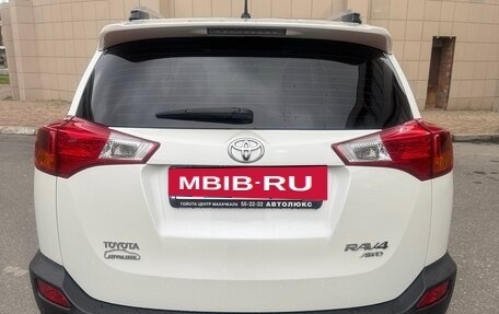 Toyota RAV4, 2015 год, 2 300 000 рублей, 9 фотография