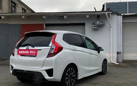 Honda Fit III, 2017 год, 1 400 000 рублей, 3 фотография