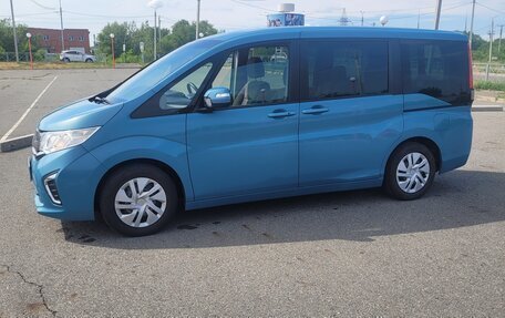 Honda Stepwgn IV, 2019 год, 1 840 000 рублей, 4 фотография