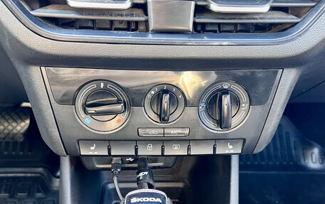Skoda Rapid II, 2021 год, 1 199 999 рублей, 10 фотография