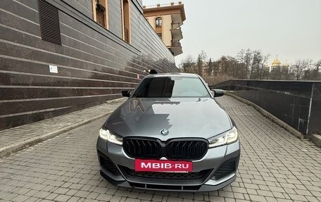 BMW 5 серия, 2018 год, 3 900 000 рублей, 8 фотография
