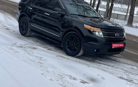 Ford Explorer VI, 2011 год, 1 750 000 рублей, 1 фотография