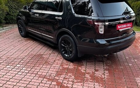 Ford Explorer VI, 2011 год, 1 750 000 рублей, 13 фотография