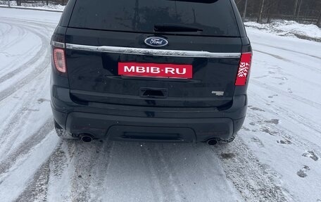 Ford Explorer VI, 2011 год, 1 750 000 рублей, 2 фотография