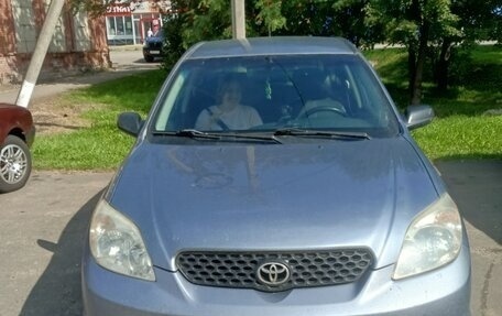 Toyota Matrix, 2003 год, 550 000 рублей, 3 фотография