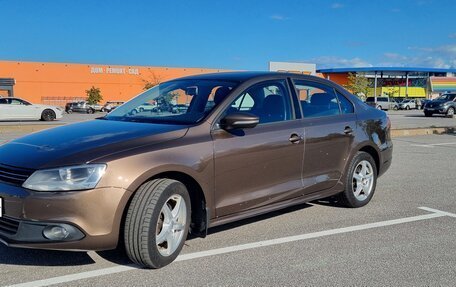 Volkswagen Jetta VI, 2011 год, 830 000 рублей, 5 фотография