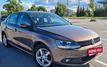 Volkswagen Jetta VI, 2011 год, 830 000 рублей, 3 фотография