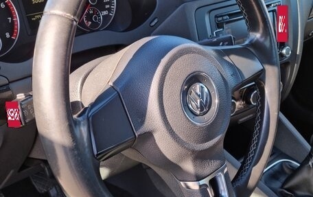 Volkswagen Jetta VI, 2011 год, 830 000 рублей, 9 фотография