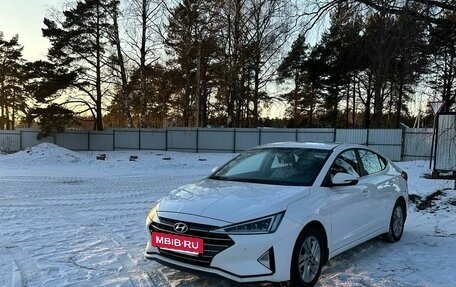 Hyundai Elantra VI рестайлинг, 2019 год, 1 500 000 рублей, 4 фотография