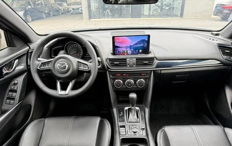 Mazda CX-4, 2021 год, 1 790 000 рублей, 9 фотография