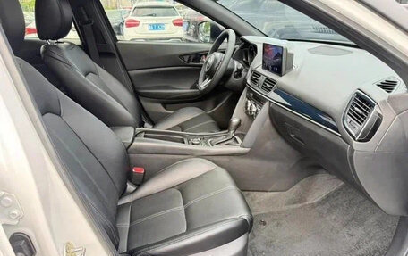 Mazda CX-4, 2021 год, 1 790 000 рублей, 8 фотография