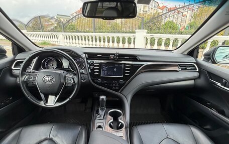 Toyota Camry, 2019 год, 2 799 999 рублей, 7 фотография