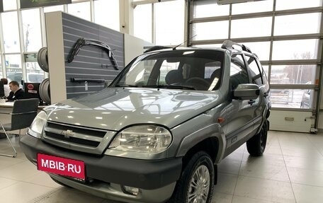 Chevrolet Niva I рестайлинг, 2006 год, 265 000 рублей, 1 фотография