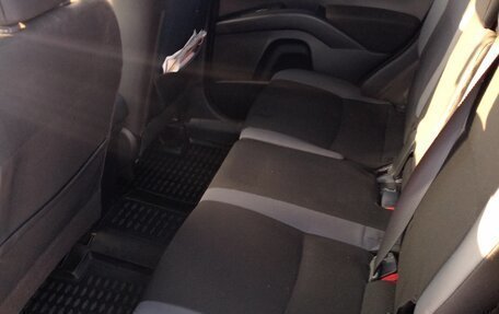 Mitsubishi Outlander III рестайлинг 3, 2010 год, 770 000 рублей, 13 фотография