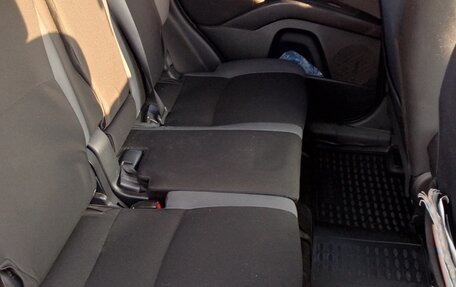 Mitsubishi Outlander III рестайлинг 3, 2010 год, 770 000 рублей, 14 фотография