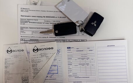 Mitsubishi Outlander III рестайлинг 3, 2018 год, 2 250 000 рублей, 10 фотография