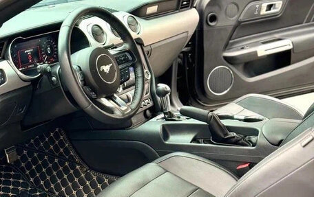 Ford Mustang VI рестайлинг, 2021 год, 2 760 000 рублей, 4 фотография