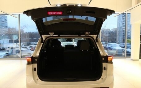 Toyota Highlander, 2025 год, 6 590 000 рублей, 25 фотография