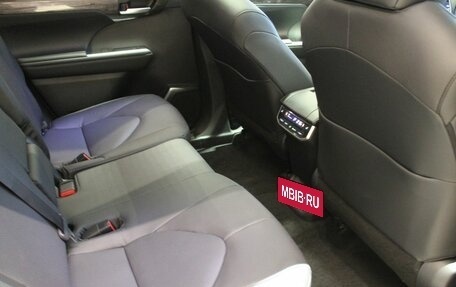 Toyota Highlander, 2025 год, 6 590 000 рублей, 28 фотография