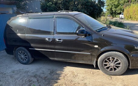 KIA Carnival III, 2005 год, 650 000 рублей, 5 фотография