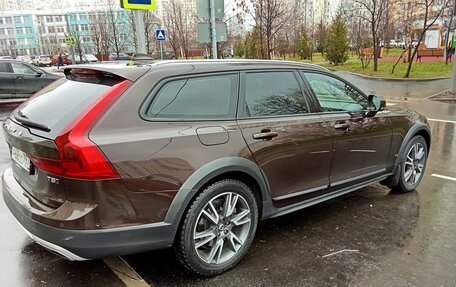 Volvo V90 Cross Country I рестайлинг, 2019 год, 4 300 000 рублей, 6 фотография