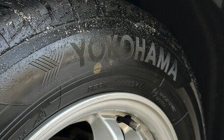 Toyota Prius IV XW50, 2016 год, 1 700 000 рублей, 22 фотография