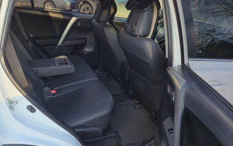 Toyota RAV4, 2014 год, 1 850 000 рублей, 8 фотография