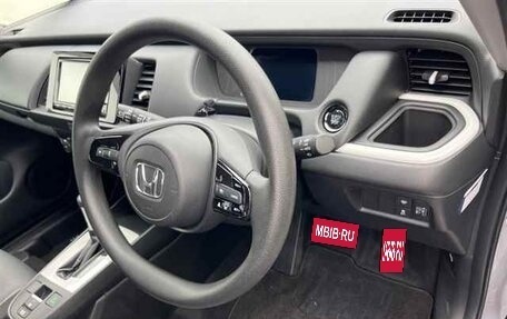 Honda Fit, 2022 год, 1 292 950 рублей, 2 фотография