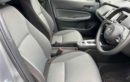 Honda Fit, 2022 год, 1 292 950 рублей, 6 фотография