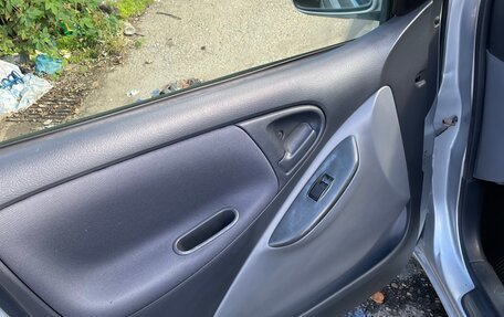 Toyota Vitz, 2001 год, 350 000 рублей, 31 фотография