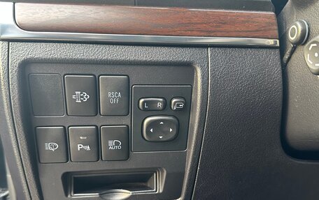 Toyota Land Cruiser 200, 2016 год, 6 900 000 рублей, 10 фотография