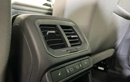 Volkswagen Taos, 2021 год, 2 447 000 рублей, 22 фотография