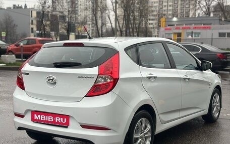 Hyundai Solaris II рестайлинг, 2015 год, 850 000 рублей, 5 фотография