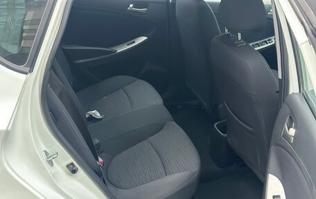 Hyundai Solaris II рестайлинг, 2015 год, 850 000 рублей, 11 фотография