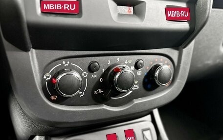 Renault Duster I рестайлинг, 2017 год, 949 900 рублей, 17 фотография