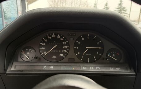 BMW 3 серия, 1986 год, 699 000 рублей, 12 фотография