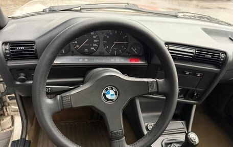 BMW 3 серия, 1986 год, 699 000 рублей, 15 фотография