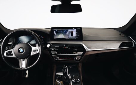 BMW 5 серия, 2020 год, 6 450 000 рублей, 13 фотография