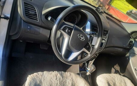 Hyundai Solaris II рестайлинг, 2012 год, 1 050 000 рублей, 7 фотография