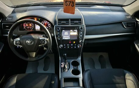 Toyota Camry, 2017 год, 1 899 999 рублей, 16 фотография