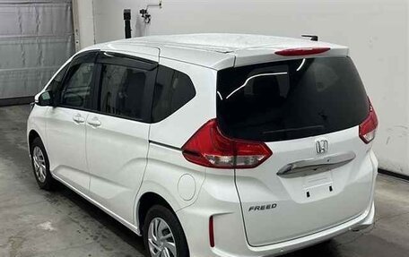 Honda Freed II, 2022 год, 1 635 600 рублей, 2 фотография