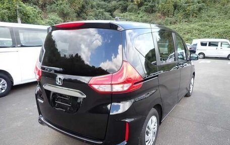 Honda Freed II, 2022 год, 1 381 500 рублей, 2 фотография