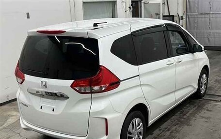 Honda Freed II, 2022 год, 1 635 600 рублей, 5 фотография