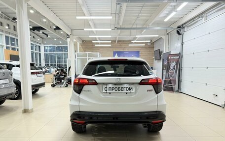 Honda Vezel, 2018 год, 1 999 000 рублей, 5 фотография