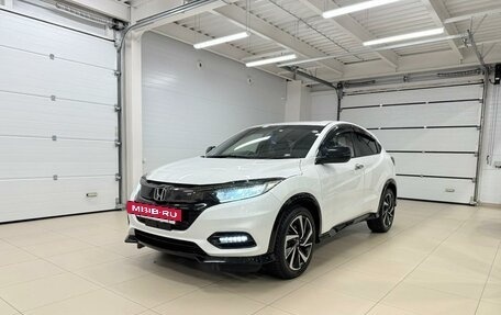 Honda Vezel, 2018 год, 1 999 000 рублей, 2 фотография
