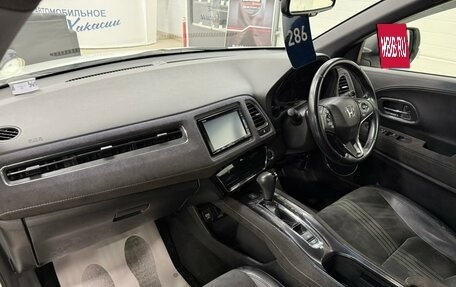 Honda Vezel, 2018 год, 1 999 000 рублей, 13 фотография