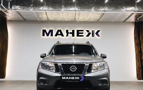 Nissan Terrano III, 2014 год, 1 050 000 рублей, 2 фотография