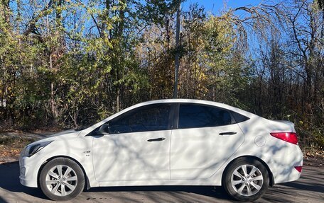 Hyundai Solaris II рестайлинг, 2014 год, 1 180 000 рублей, 3 фотография